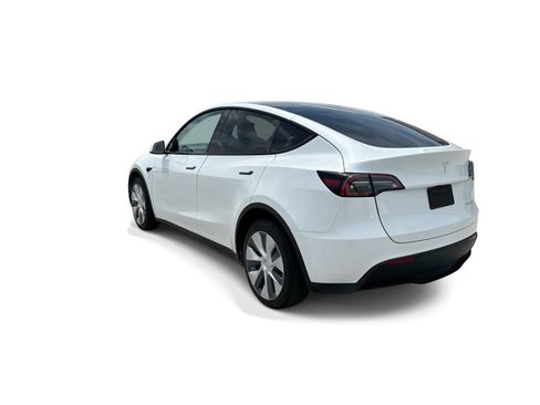 Certified 2023 Tesla Model Y Long Range AWD/4WD image 4