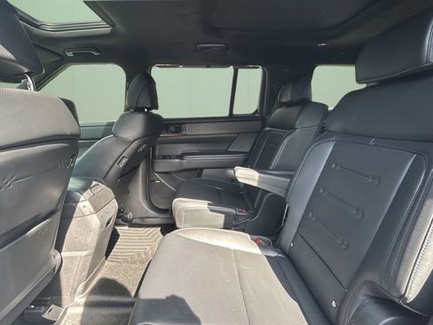 Used 2024 Hyundai Santa Fe Calligraphy image 21