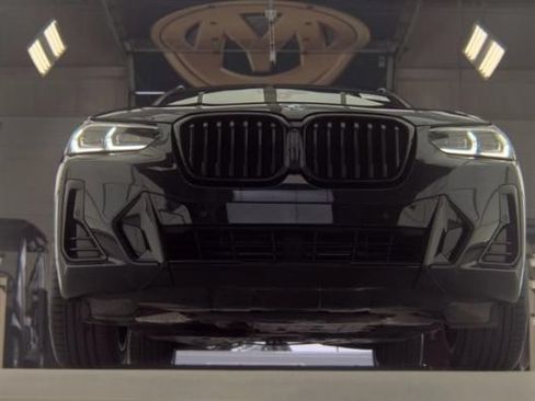 Used 2022 BMW X3 xDrive30i w/ Premium Package Essential AWD/4WD image 2