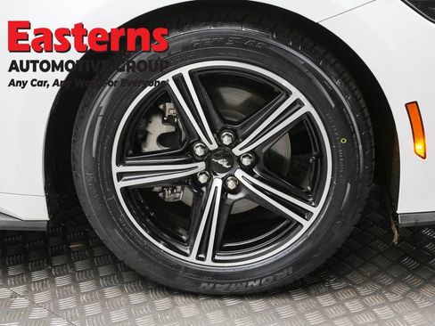 Used 2025 Ford Mustang Coupe RWD image 29