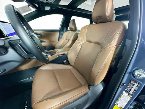 Used 2025 Toyota Crown Signia AWD/4WD image 22