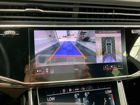 Used 2024 Audi Q8 Premium Plus AWD/4WD image 22