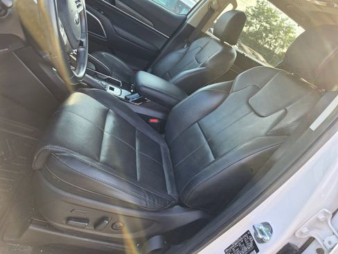 Used 2021 Kia Telluride SX w/ Towing Package FWD image 6
