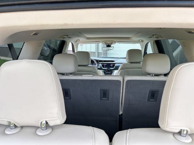 Used 2023 Cadillac XT6 Premium Luxury w/ Technology Package AWD/4WD image 38