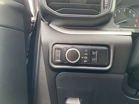 Used 2023 Ford Explorer XLT w/ Class IV Trailer Tow Package image 16