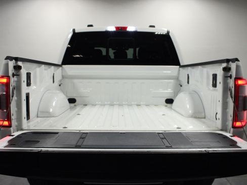 Used 2022 Ford F150 Lariat AWD/4WD image 14