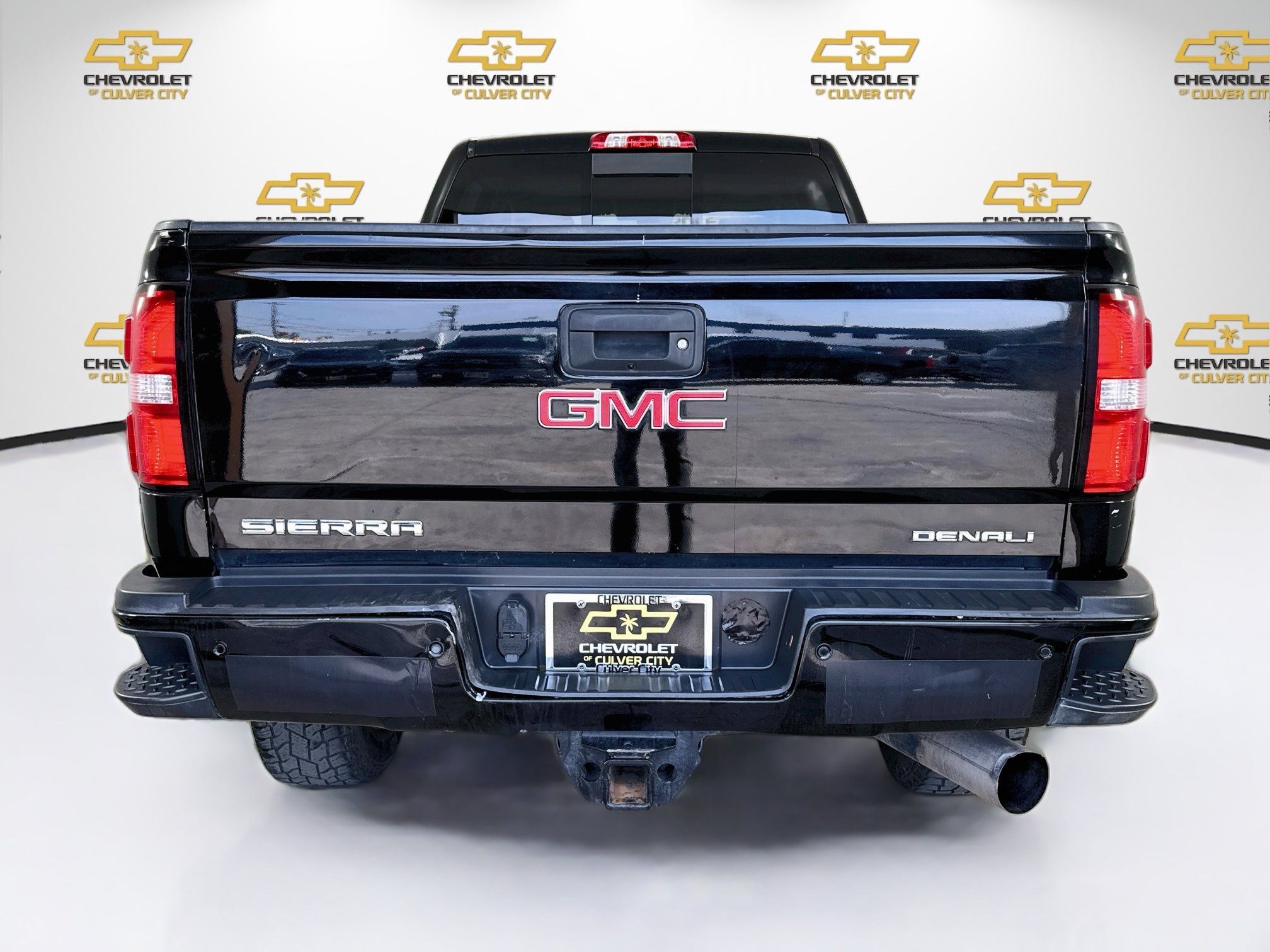 Used 2018 GMC Sierra 2500 Denali w/ Duramax Plus Package AWD/4WD image 7