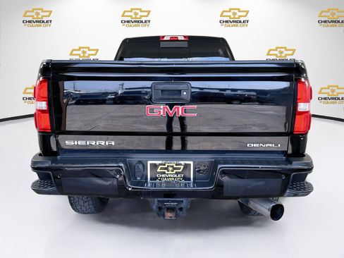 Used 2018 GMC Sierra 2500 Denali w/ Duramax Plus Package AWD/4WD image 7
