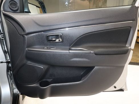 Used 2025 Mitsubishi Outlander Sport ES image 17