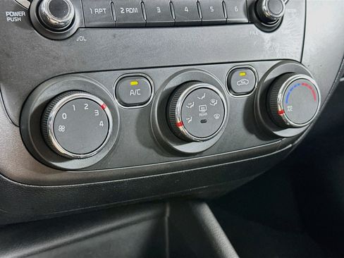 Used 2017 Kia Forte LX FWD image 22