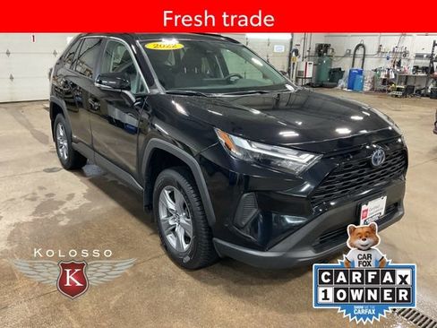 Used 2022 Toyota RAV4 XLE image 1