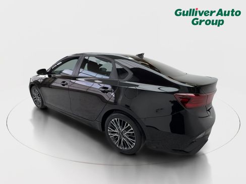 Used 2023 Kia Forte GT-Line w/ GT-Line Premium Package image 4