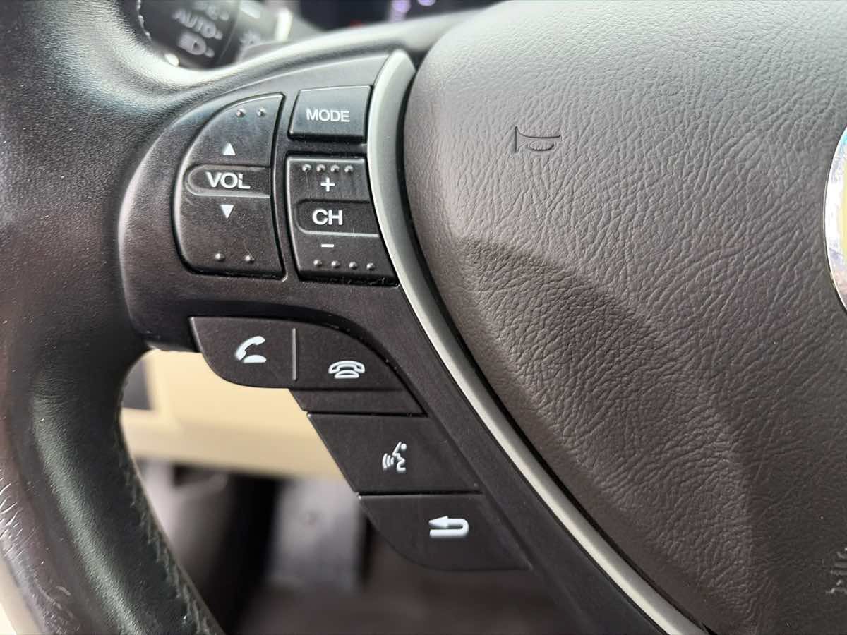 Used 2013 Acura ILX w/ Premium Package FWD image 37