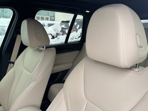 Used 2019 BMW X3 xDrive30i w/ Convenience Package image 3