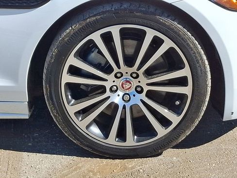 Used 2023 Jaguar XF R-Dynamic SE AWD/4WD image 25