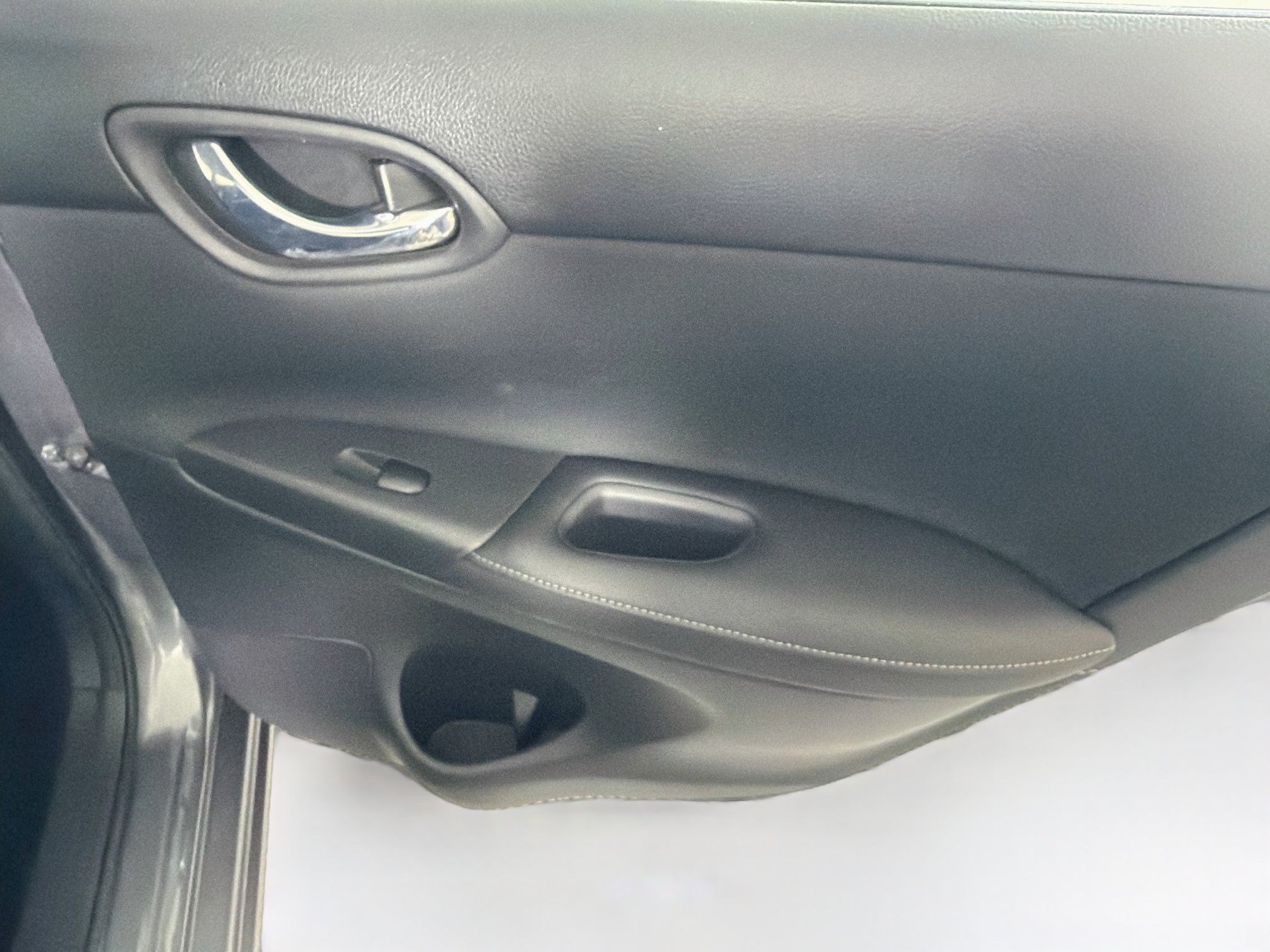 Used 2018 Nissan Sentra S FWD image 27