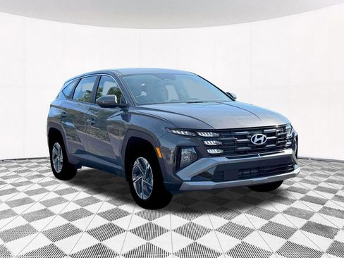 New 2026 Hyundai Tucson Blue SE image 17