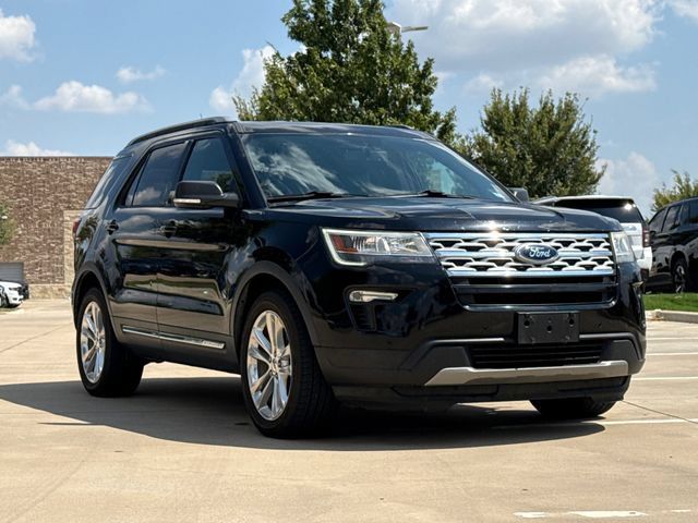 Used 2019 Ford Explorer XLT w/ Equipment Group 202A FWD image 3