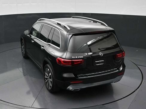 Used 2022 Mercedes-Benz GLB 250 image 30