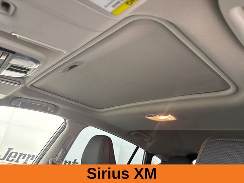 Used 2024 Subaru Crosstrek 2.0i Premium image 10