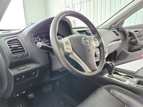 Used 2017 Nissan Altima 2.5 SL image 18