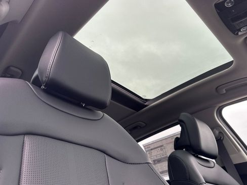 New 2026 Kia Sportage EX image 17