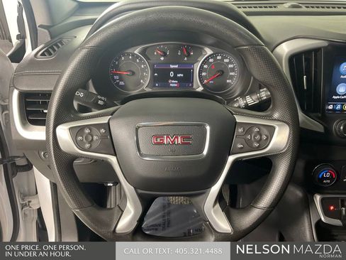 Used 2022 GMC Terrain SLE w/ Driver Convenience Package FWD image 32