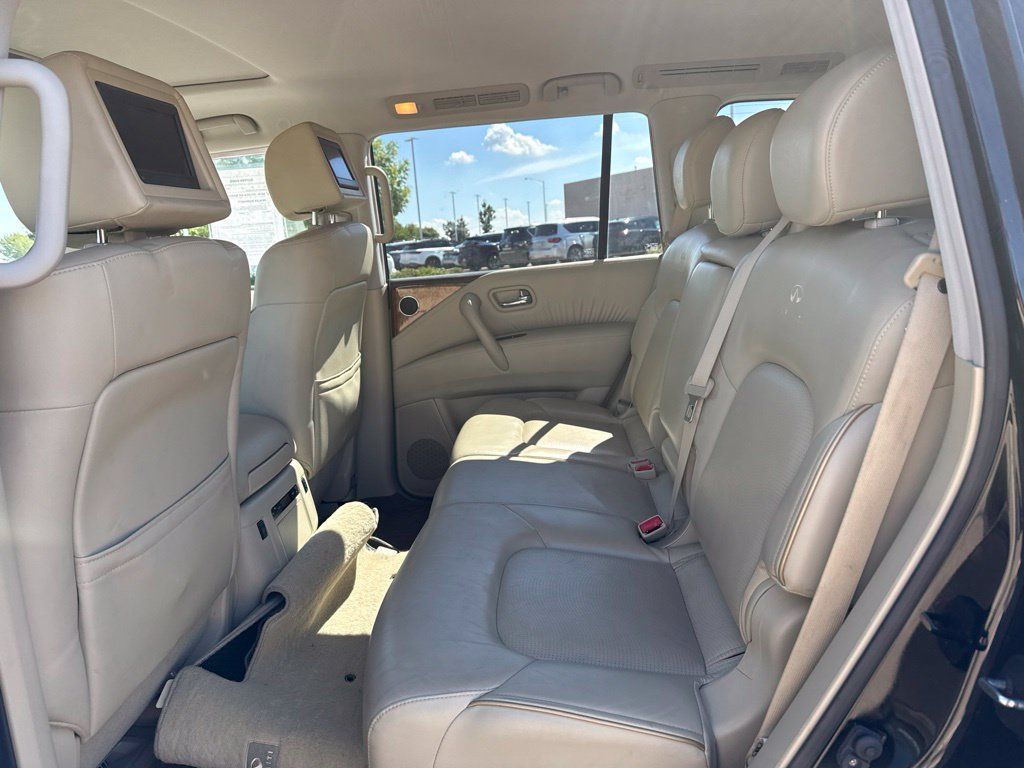 Used 2014 INFINITI QX80 4WD w/ Theater Package image 5