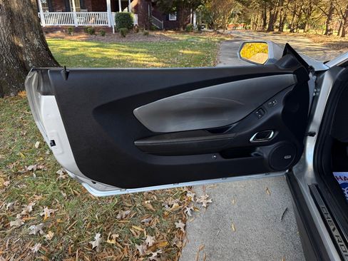 Used 2010 Chevrolet Camaro SS w/ LPO, Ground Effects Package image 45