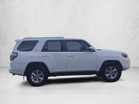 Used 2018 Toyota 4Runner SR5 image 4
