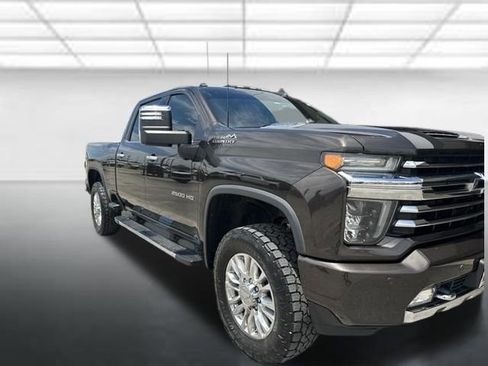 Used 2020 Chevrolet Silverado 2500 High Country w/ Technology Package AWD/4WD image 1