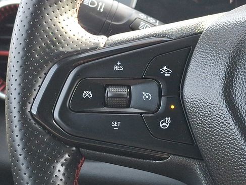 Used 2024 Chevrolet Trax RS w/ Driver Confidence Package image 20