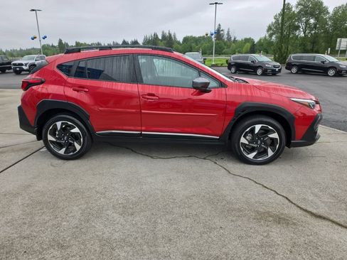 Used 2024 Subaru Crosstrek 2.5i Limited AWD/4WD image 7