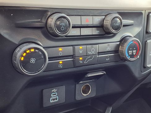 Used 2025 Ford F250 XLT image 11