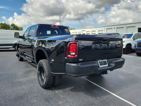 Used 2025 RAM 3500 Tradesman AWD/4WD image 7