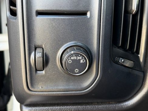 Used 2015 Chevrolet Silverado 1500 W/T image 18