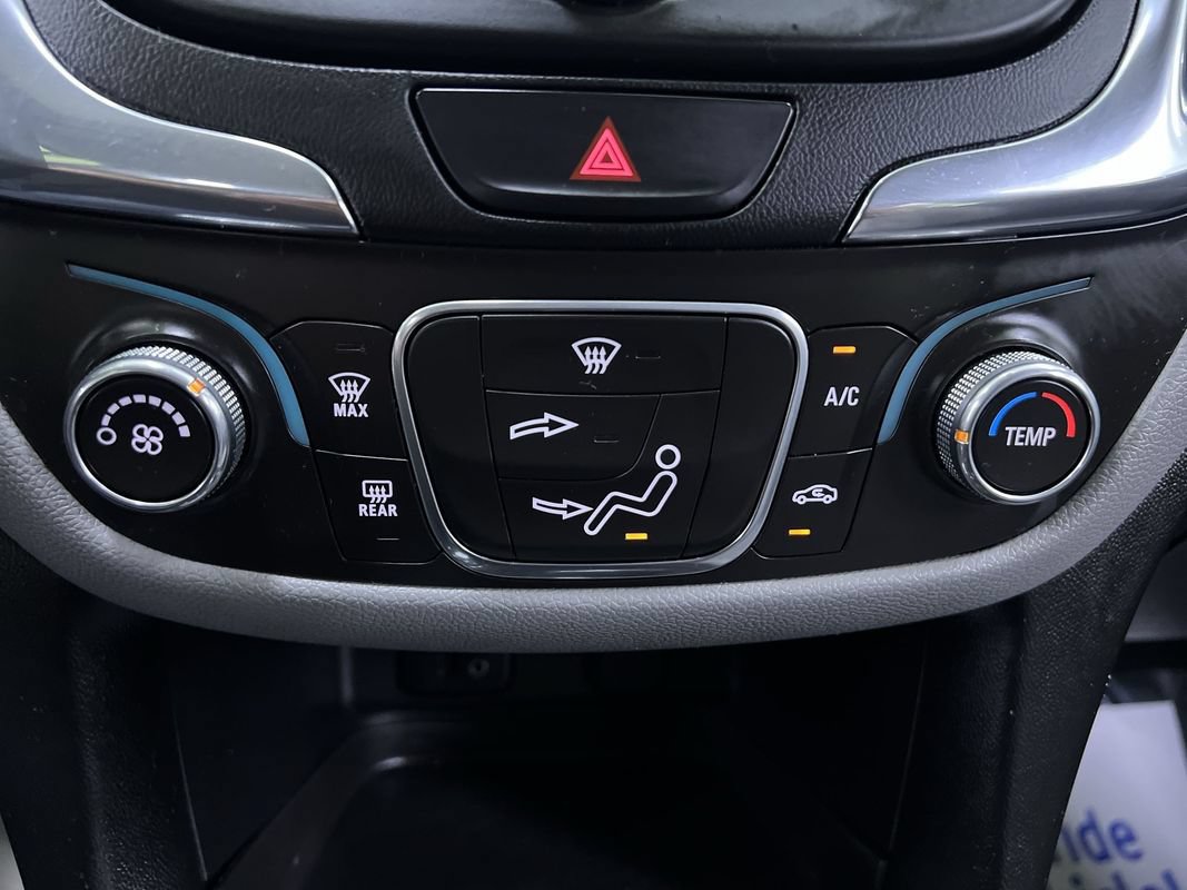 Used 2018 Chevrolet Equinox LS FWD image 22
