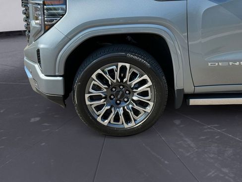 Used 2025 GMC Sierra 1500 Denali Ultimate AWD/4WD image 9