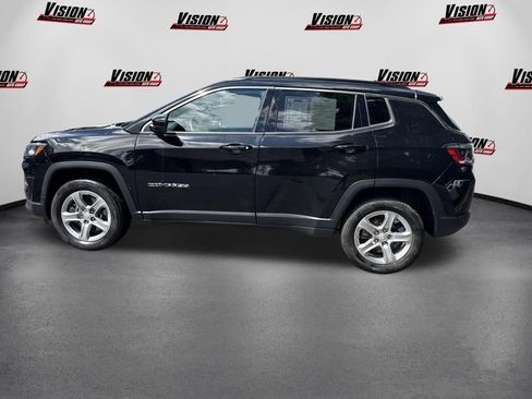 Used 2023 Jeep Compass Latitude w/ Convenience Group AWD/4WD image 8