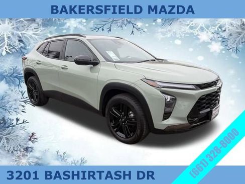 Used 2025 Chevrolet Trax ACTIV w/ Sunroof Package image 7