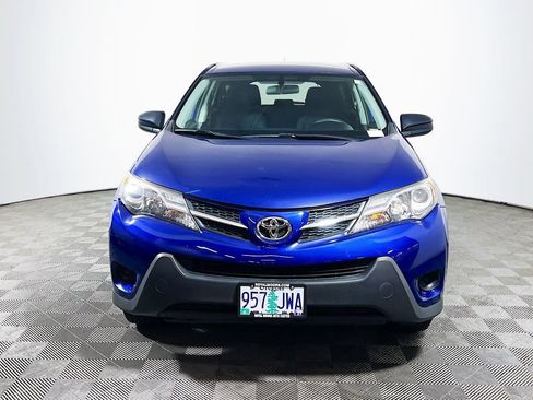 Used 2015 Toyota RAV4 LE AWD/4WD image 2