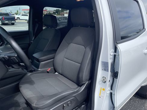 Used 2023 Chevrolet Colorado LT w/ LT Convenience Package II AWD/4WD image 20