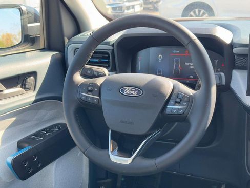 New 2025 Ford Maverick XLT w/ XLT Luxury Package image 7