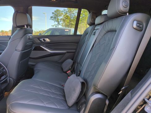 Certified 2023 BMW X7 xDrive40i w/ Executive Package image 31