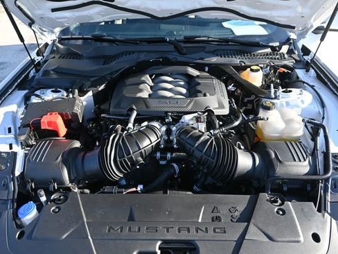 Used 2025 Ford Mustang GT Premium image 21