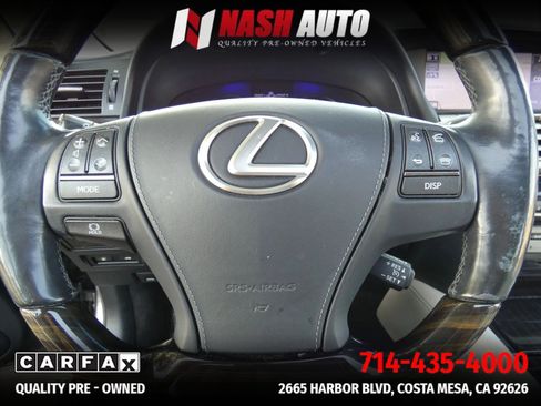 Used 2013 Lexus LS 460 w/ Ultra Luxury Pkg RWD image 21