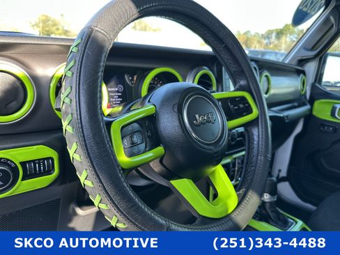 Used 2020 Jeep Gladiator Sport w/ Quick Order Package 24S image 19