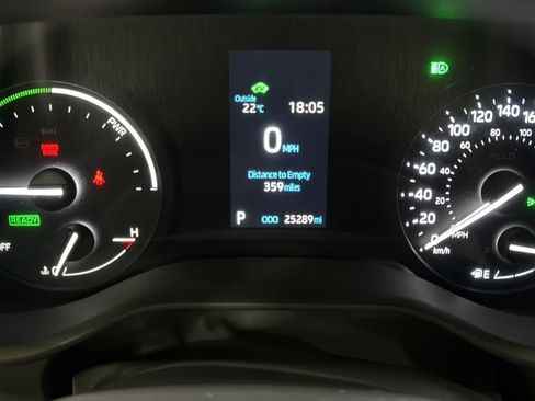 Used 2024 Toyota Sienna LE AWD/4WD image 27