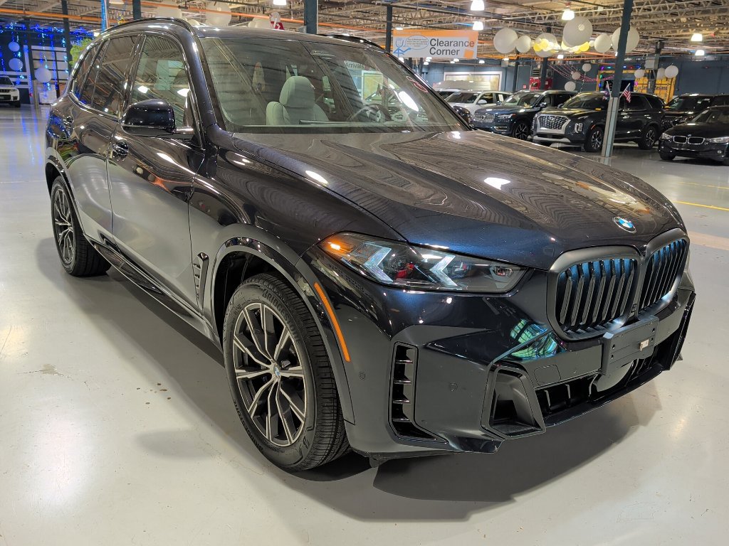 Certified 2026 BMW X5 xDrive40i w/ M Sport Package AWD/4WD image 6