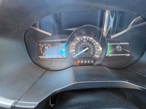 Used 2019 Ford Edge SEL w/ Cold Weather Package image 16